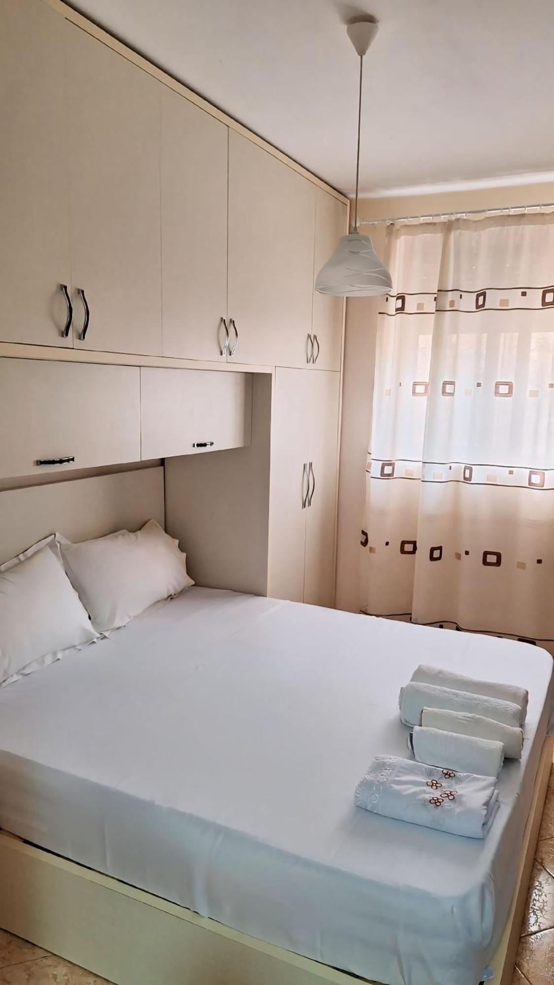 Promenade Apartment In City Centre Berat Ngoại thất bức ảnh